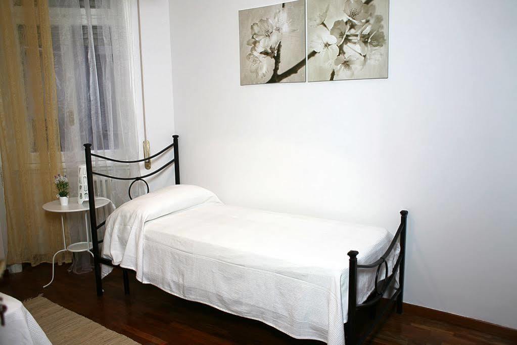 Bed & Breakfast The Empire 3*