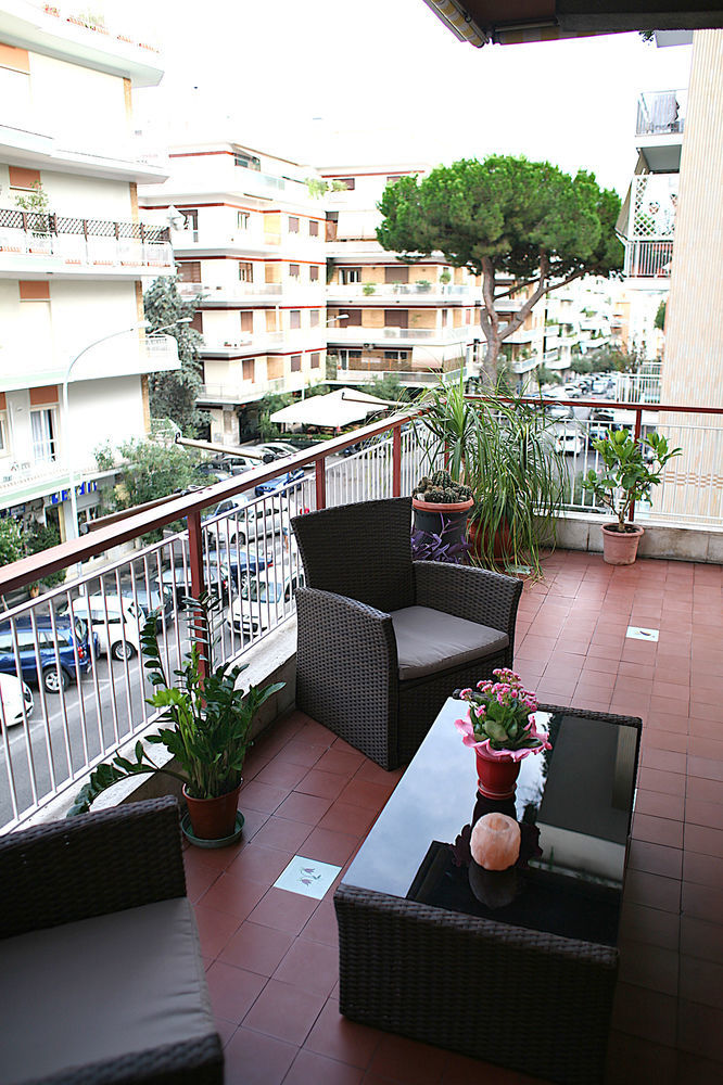 Bed & Breakfast The Empire 3*