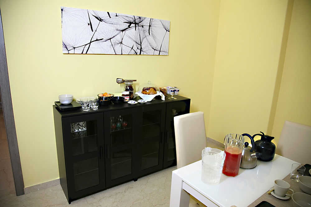 Bed & Breakfast The Empire 3*